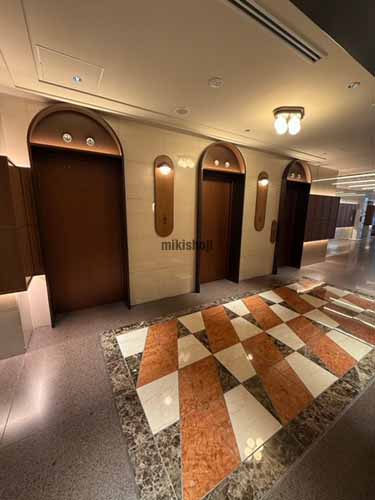 関内のＴＩＭＥＣＲＯＳＳ　ＹＯＫＯＨＡＭＡ エレベーターホール5