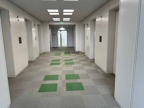 幸区のソリッドスクエア エレベーターホール1