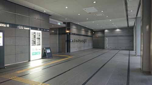 幸区の新川崎ツインタワー エレベーターホール2
