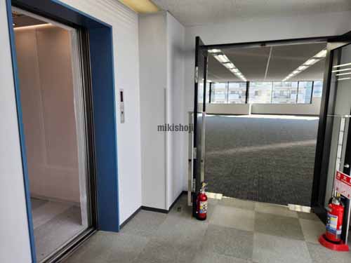 藤沢市の藤沢トーセイビルⅡ エレベーターホール1