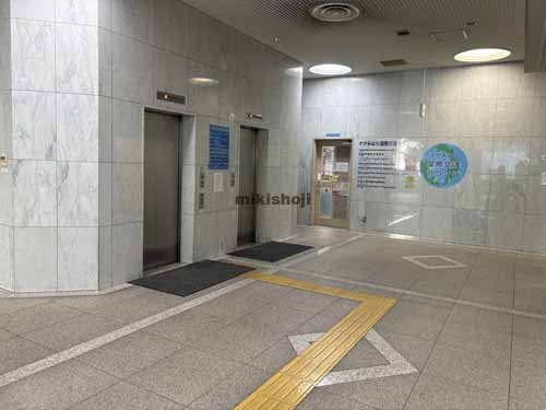 相模原市のプロミティふちのべビル エレベーターホール1