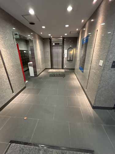 名駅・那古野の第２森ビル エントランス1
