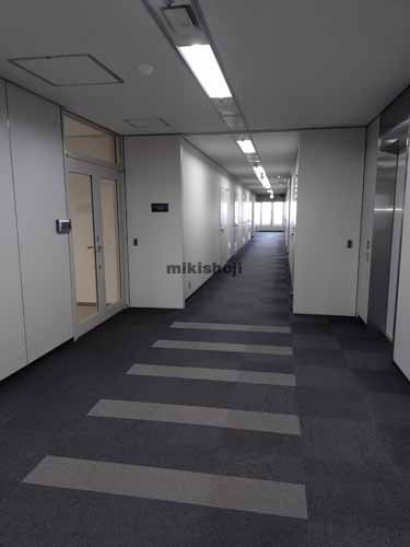 名古屋国際センタービル エレベーターホール1