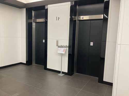名古屋鴻池ビルディング エレベーターホール1