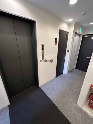 丸の内・錦のアーク錦ビルディング エレベーターホール1