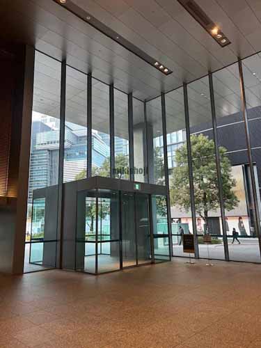 名駅・那古野のミッドランド スクエア エントランス3