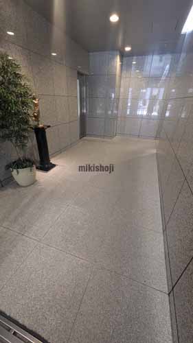 合人社名古屋丸の内ビル エントランス2