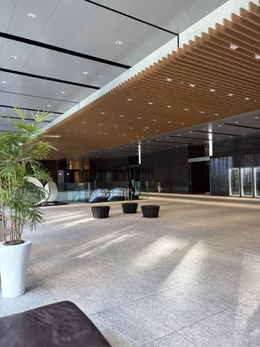 名駅・那古野のＪＰタワー名古屋 エントランス3