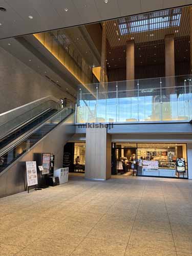 名駅・那古野のＪＰタワー名古屋 エントランス4