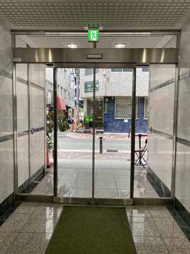 芝田・茶屋町・大深町の日生ビル東館 エントランス3
