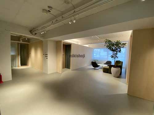 芝田・茶屋町・大深町の日生ビル東館 エレベーターホール1