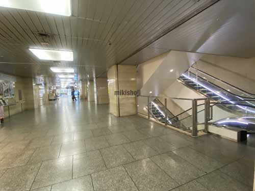 梅田・堂島・中之島の大阪駅前第１ビル エントランス3