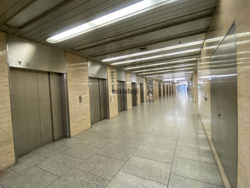 梅田・堂島・中之島の大阪駅前第１ビル エントランス4