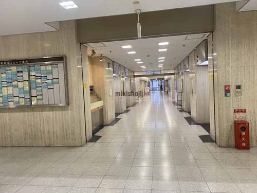 梅田・堂島・中之島の大阪駅前第２ビル エントランス3