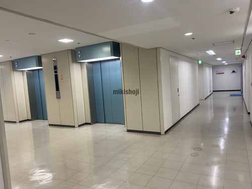 梅田・堂島・中之島の大阪駅前第２ビル エレベーターホール1