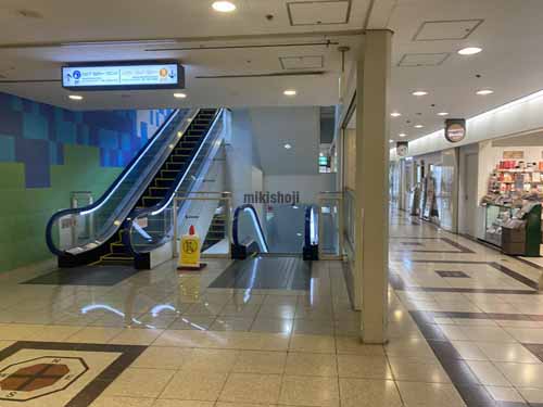 梅田・堂島・中之島の大阪駅前第３ビル エントランス4