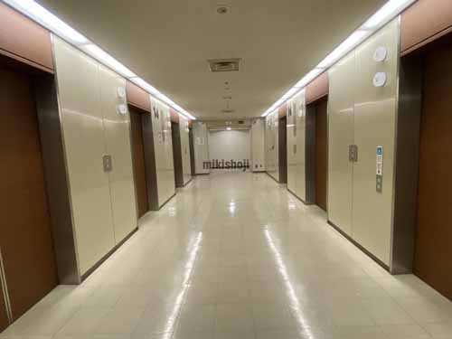 梅田・堂島・中之島の大阪駅前第３ビル エレベーターホール1