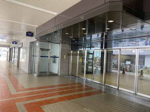 梅田・堂島・中之島の大阪駅前第４ビル エントランス5