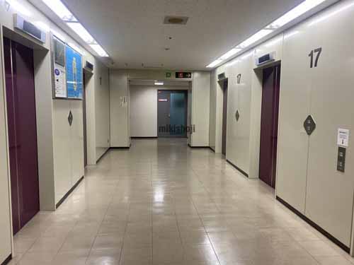 梅田・堂島・中之島の大阪駅前第４ビル エレベーターホール2