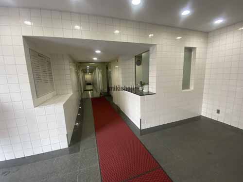 芝田・茶屋町・大深町の東梅田八千代ビル エントランス3