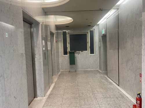 南森町周辺の三共ビル梅新 エントランス1