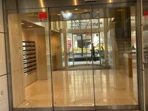 梅田・堂島・中之島の若杉大阪駅前ビル エントランス3