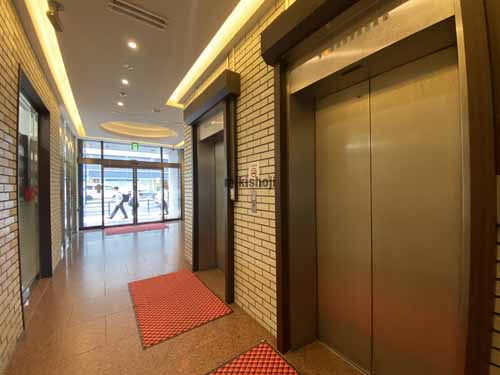 芝田・茶屋町・大深町の梅田清和ビル エントランス4