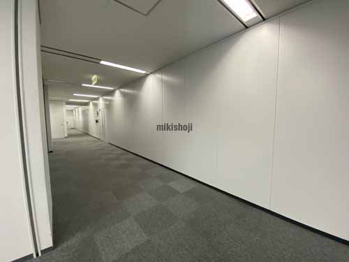 中津・大淀の梅田スカイビル エレベーターホール3