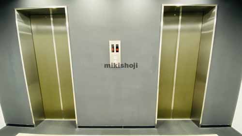 本町コラボビル エレベーターホール1