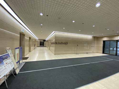 土佐堀・京町堀・西本町の信濃橋三井ビル エントランス7