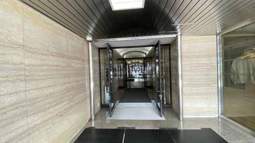 土佐堀・京町堀・西本町の岡本興産ビル エントランス2