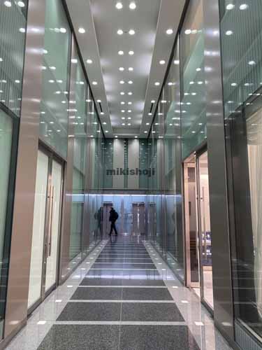 心斎橋・島之内の御堂筋ビルディング エントランス3