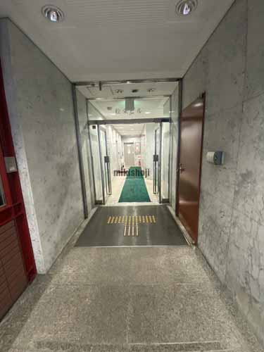 北浜～淡路町の松栄ビル エントランス2