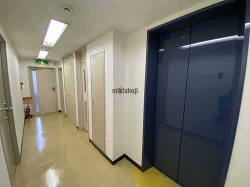 梅田・堂島・中之島のエム・タナカ梅田ビル エレベーターホール1