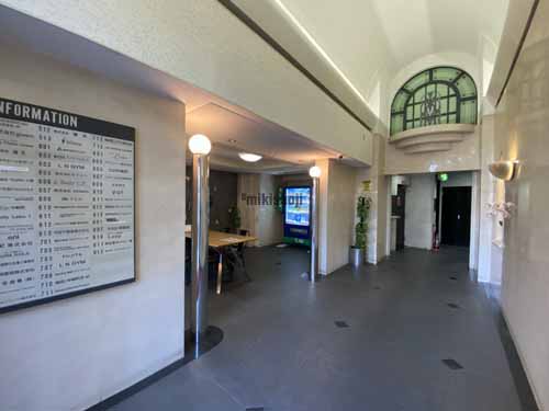 芝田・茶屋町・大深町のアインズビル梅田 エントランス3