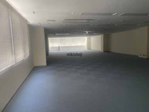 北浜～淡路町のタカクラビル エレベーターホール1