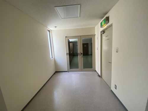 北浜～淡路町のタカクラビル エレベーターホール4