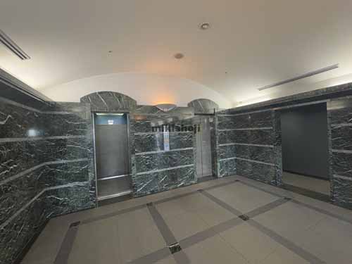 八尾市の鹿島八尾南駅前ビル エレベーターホール1