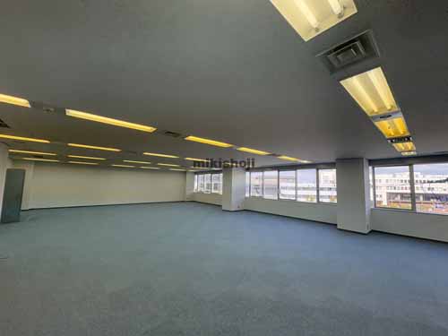 八尾市の鹿島八尾南駅前ビル 貸室内1