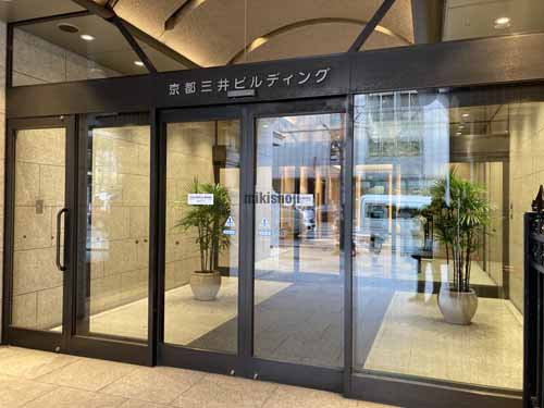 下京区の京都三井ビルディング エントランス1