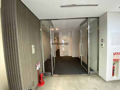 ＷＥＡＶＥ ＨＯＮＭＡＣＨＩ エレベーターホール3