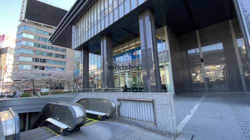 湊町・元町・難波中・日本橋・敷津のマルイト難波ビル エントランス1