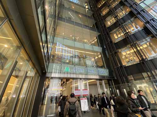 芝田・茶屋町・大深町のグランフロント大阪　タワーＡ エントランス7