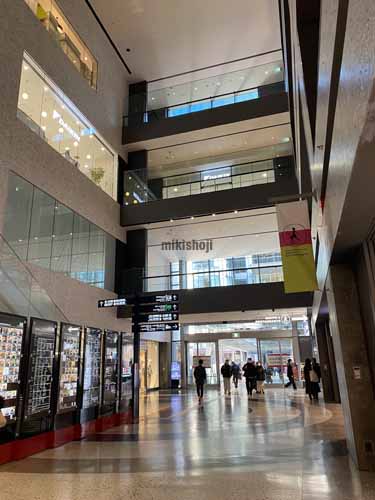 芝田・茶屋町・大深町のグランフロント大阪　タワーＢ・タワーＣ エントランス3