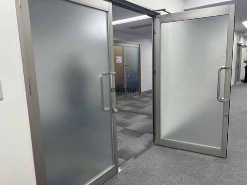 博多駅前・中央街の福岡ファッションビル 貸室内1