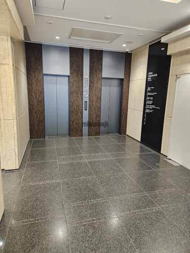 博多駅東・駅南のＺＥＮＮＯ筑紫通りビル エレベーターホール2