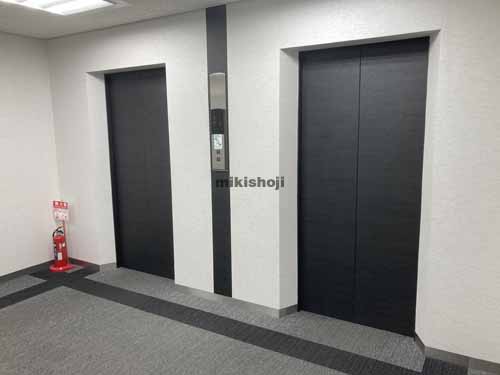 天神の西鉄天神ビル エレベーターホール1