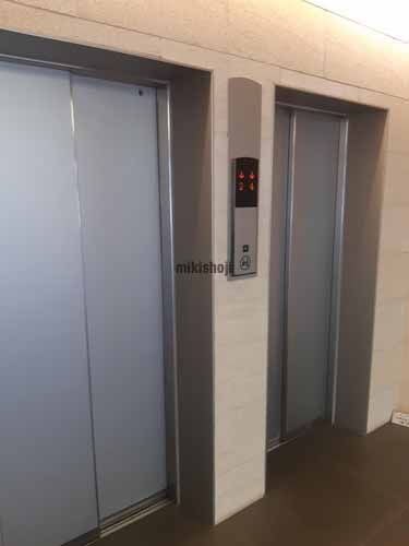 博多駅東・駅南の南近代ビル エレベーターホール1
