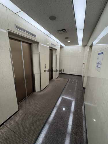 西新橋の７東洋海事ビル エレベーターホール3
