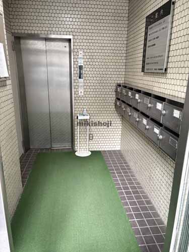 新宿カメヤビル エレベーターホール1